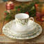 Ensemble de 4 grandes assiettes Noritake Holly & Berry Gold, 10 1/2 po