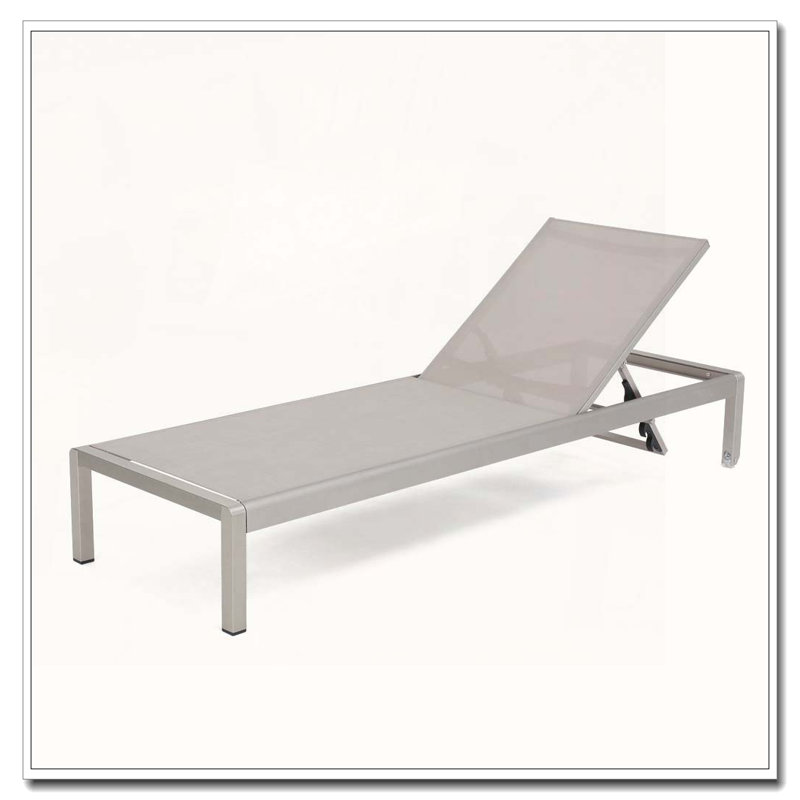 CHAISE LOUNGE