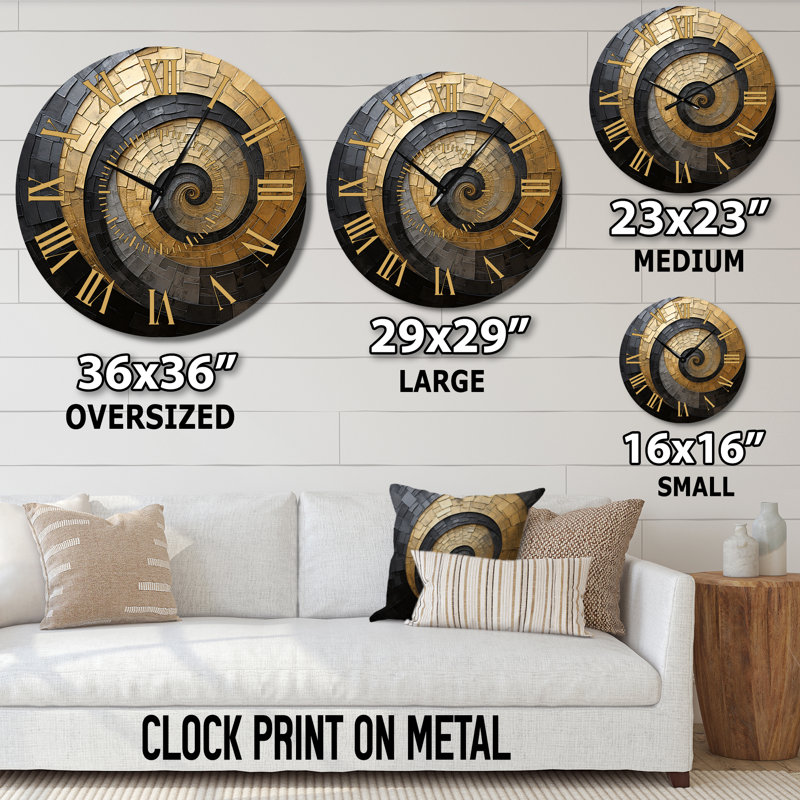 Horloge murale en or, Surdimensionné