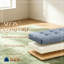 Rangement capitonné Lakehurst avec pieds en bois-133709754