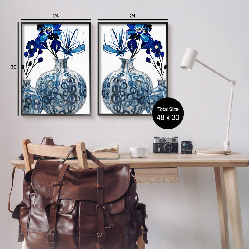 "Bold Blue Ikebana", ensemble de 2 giclées encadrées par Jesse Keith, H 30 po x l 24 po x P 1,5 po