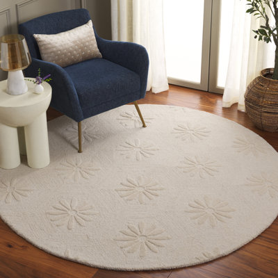 Dimonda Hand Tufted Wool/Cotton Floral Rug in Ivory