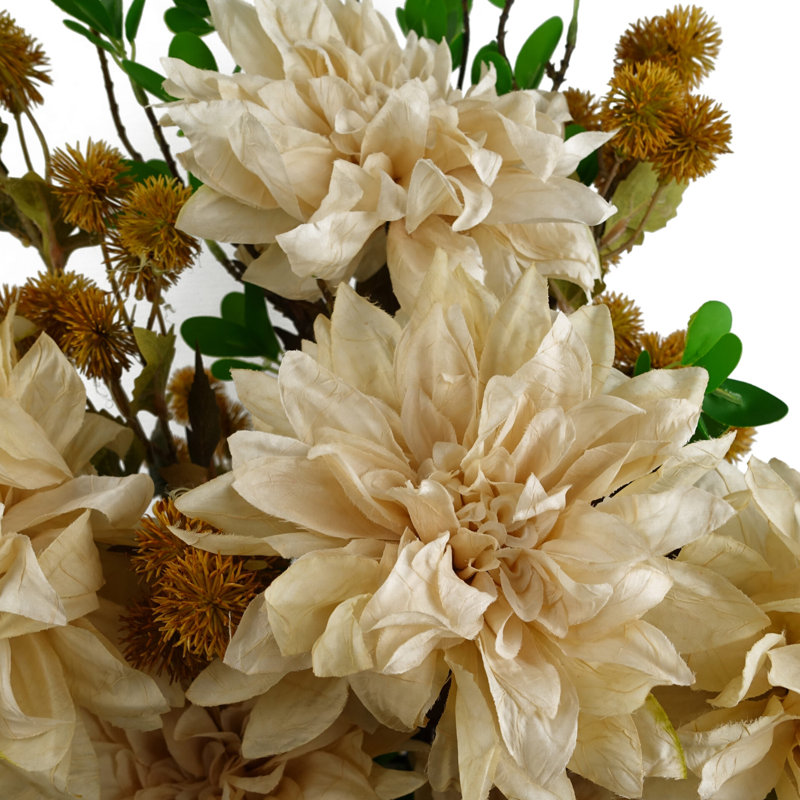 Artificial Arrangement, Cream