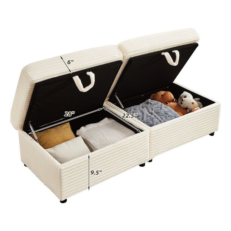 Canapé confortable en velours côtelé moelleux avec deux poufs, une tablette et beaucoup d'espace de rangement. Blanc, poufs en mousse et ressorts, idéal pour le salon.