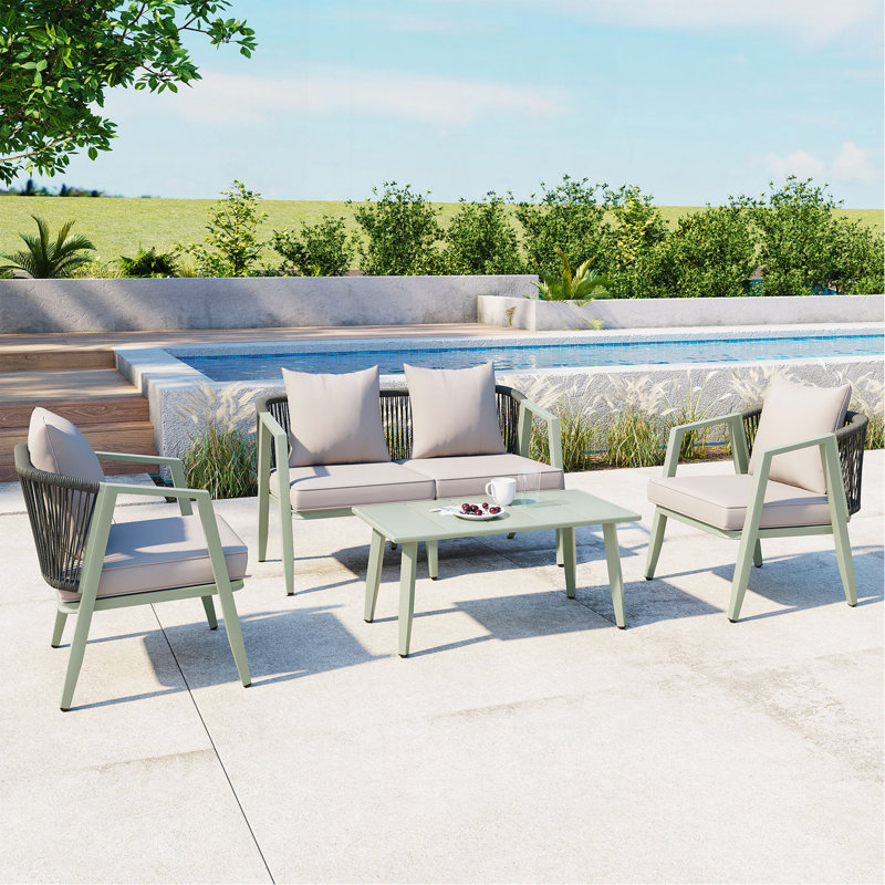 Ensemble de sièges d'extérieur durable et confortable, adapté aux patios, aux pelouses et aux bords de piscine