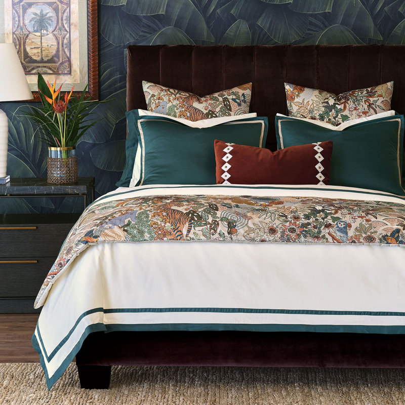 Gustav Animal Print Cotton Bed Runner, Queen