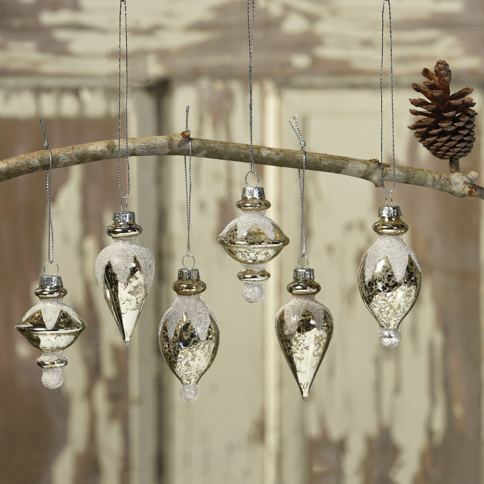 Avaan 3" Glass Finial Ornament