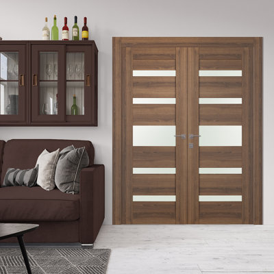 Porte française à panneaux en bois manufacturé préfini