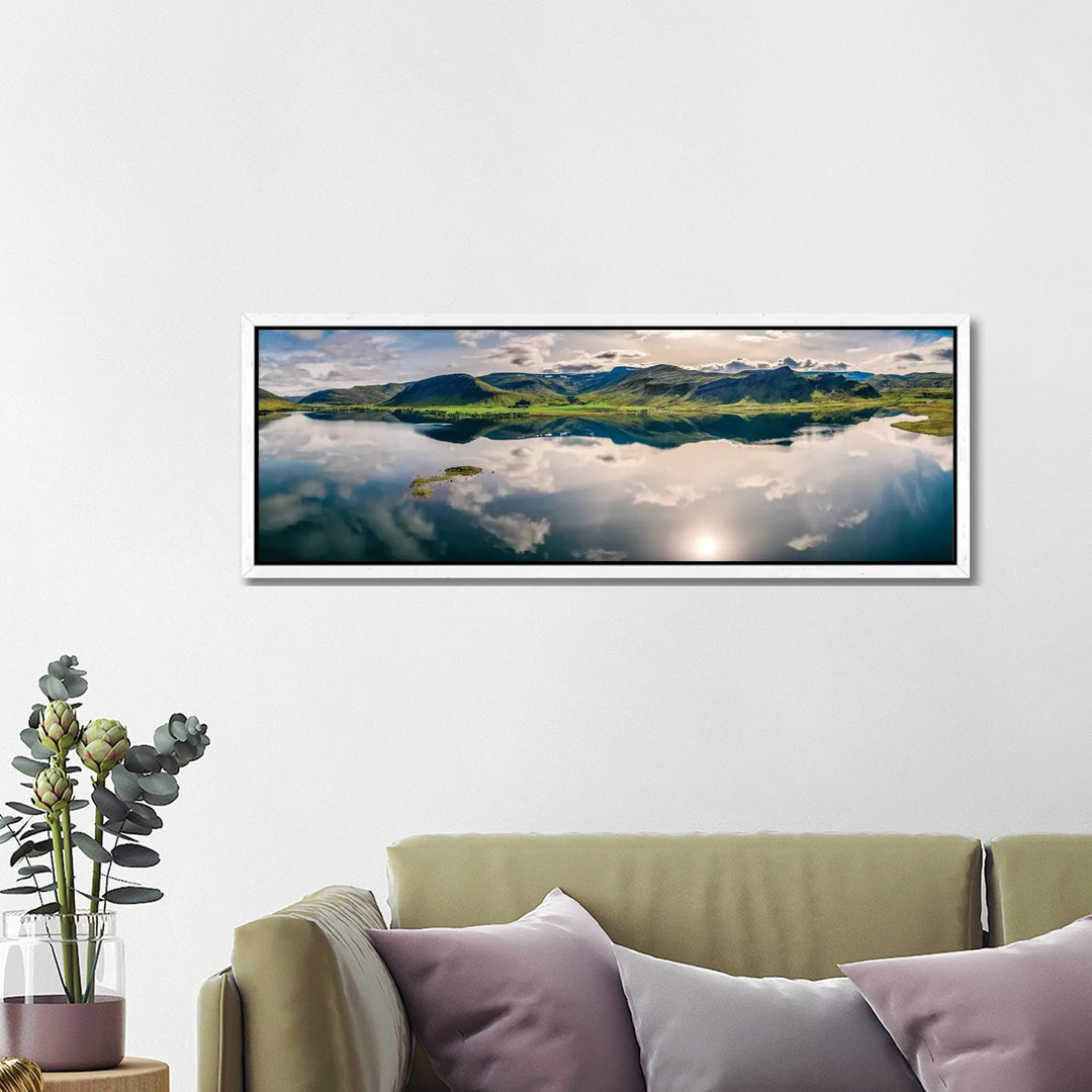 Landscape Mt Medalfell, Lake Medalfellsvatn, Iceland 1PC6