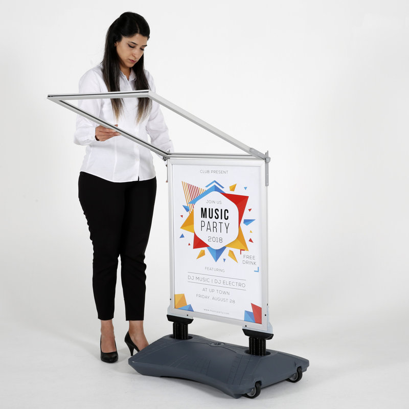 Porte-affiche de trottoir d'extérieur Windpro, Argent