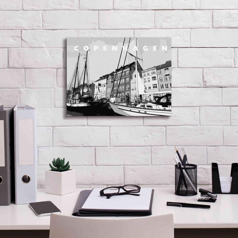 «Copenhagen Affiche Black and White» par Linda Woods, estampe numérique sur toile, H 12 po x l 16 po x P 0,75 po