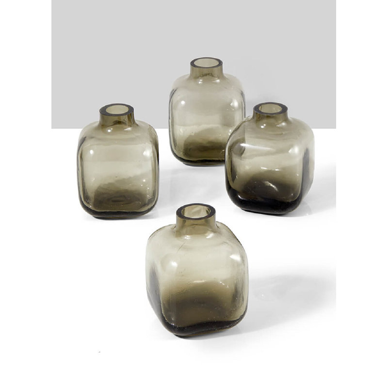 Ensemble de 4 vases en verre Orren Ellis Orren, H 3 po x l 2,25 po x P 2,25 po, Fumée