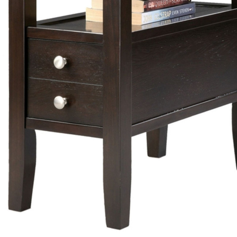Table d'appoint traditionnelle en bois avec deux tiroirs pour une utilisation polyvalente à la maison