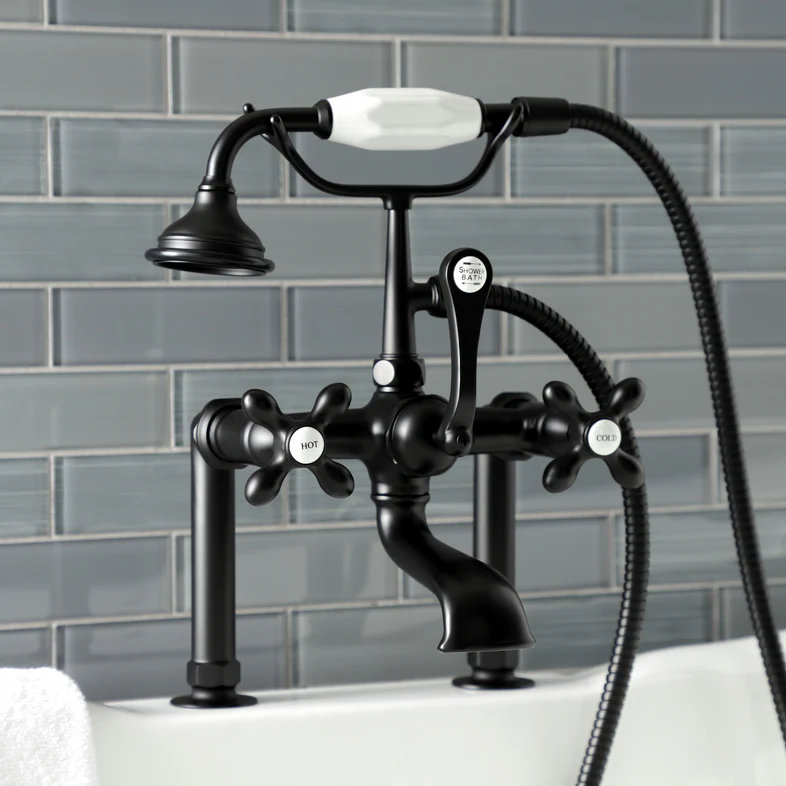 Robinet pour baignoire à pattes à 3 poignées et fixation sur le comptoir à 3 trous et cuivres Kingston, Nickel brossé
