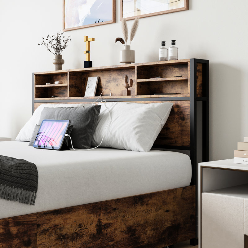 Lit plateforme en métal avec rangement, grand lit, tête de lit en bois, station de charge, sans sommier et cadre en bois, grand lit, 4 tiroirs, base de tête de lit
