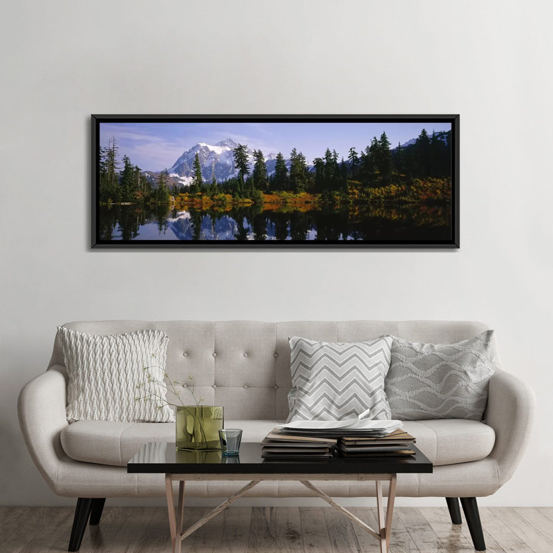«Mt Rainier National Park, Washington State», reproduction de photo sur toile, H 12 po x l 36 po x P 1,5 po, Cadre noir
