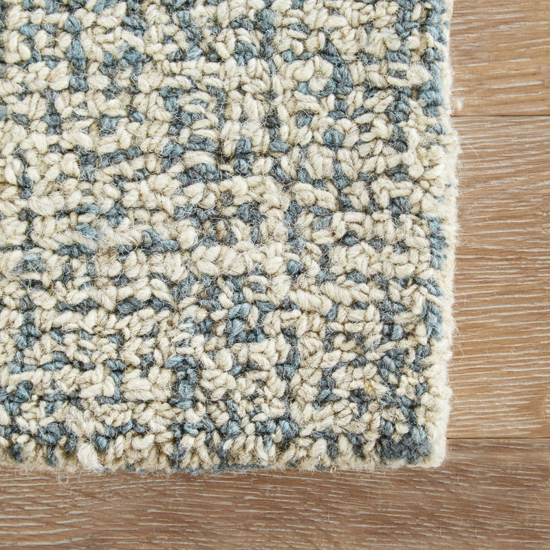Britta Wool Area Rug in Blue, Runner 2'6" x 8'