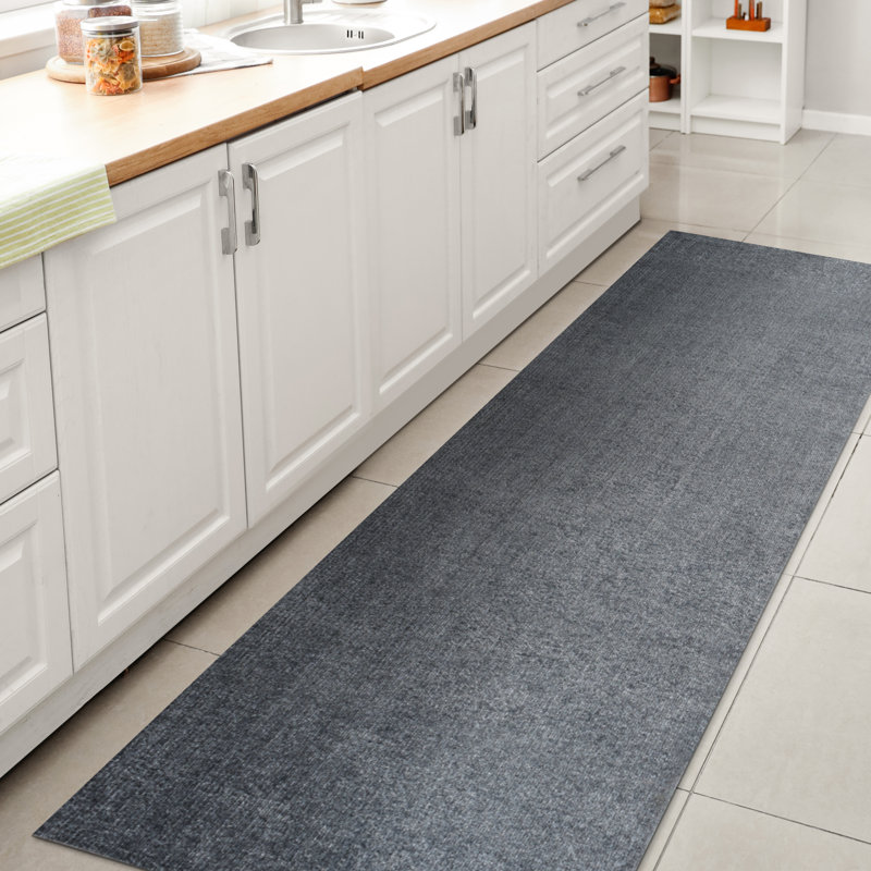 Twyla Classic Solid Low-Pile Machine-Washable Blue Rug, Runner 2' x 7'10"