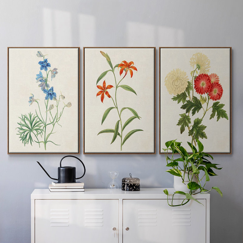 Fleurs des saisons I, reproduction encadrée sur toile 3 pièces, H 40 po x l 90 po x P 2 po, Noyer