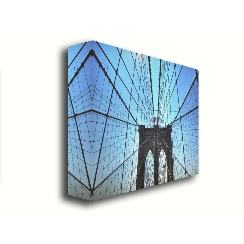 Pont de Brooklyn par Kelly Wade. Toile giclée sur toile tendue avec cadre flottant, H 30 po x l 45 po, Toile tendue