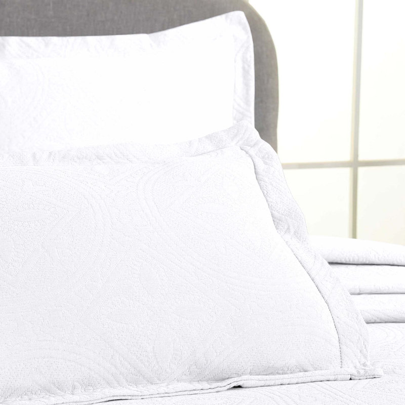 Scotia 100% Cotton Jacquard Matelasse Celtic Circle Bedspread Set, Full Bedspread + 2 Shams, White