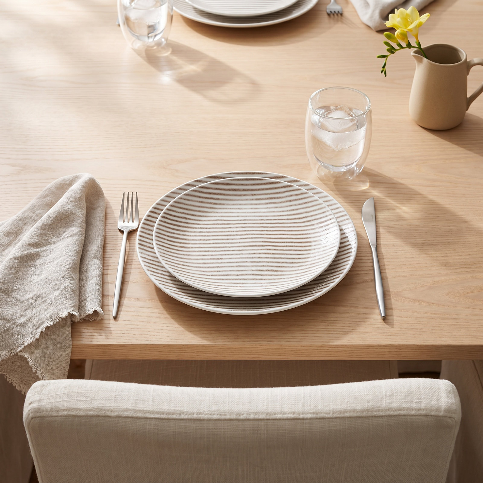 Hammock 10" Porcelain Salad Plate, Khaki