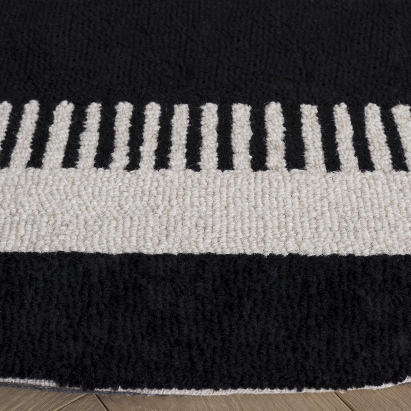 Genre 153 Hand Tufted Wool Pile Striped Rug, Round 6'