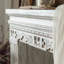 Foyer autoportant en bois massif beige