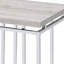 Charmante table de bout en chêne naturel avec finition chromée pour décors polyvalents