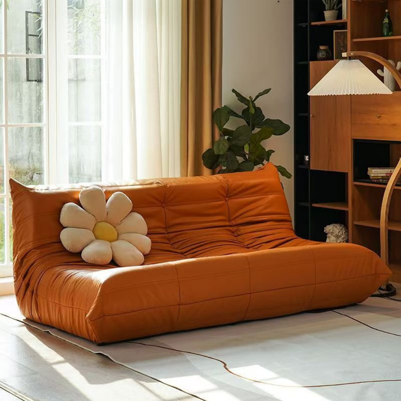 Madena, Leath-Aire orange