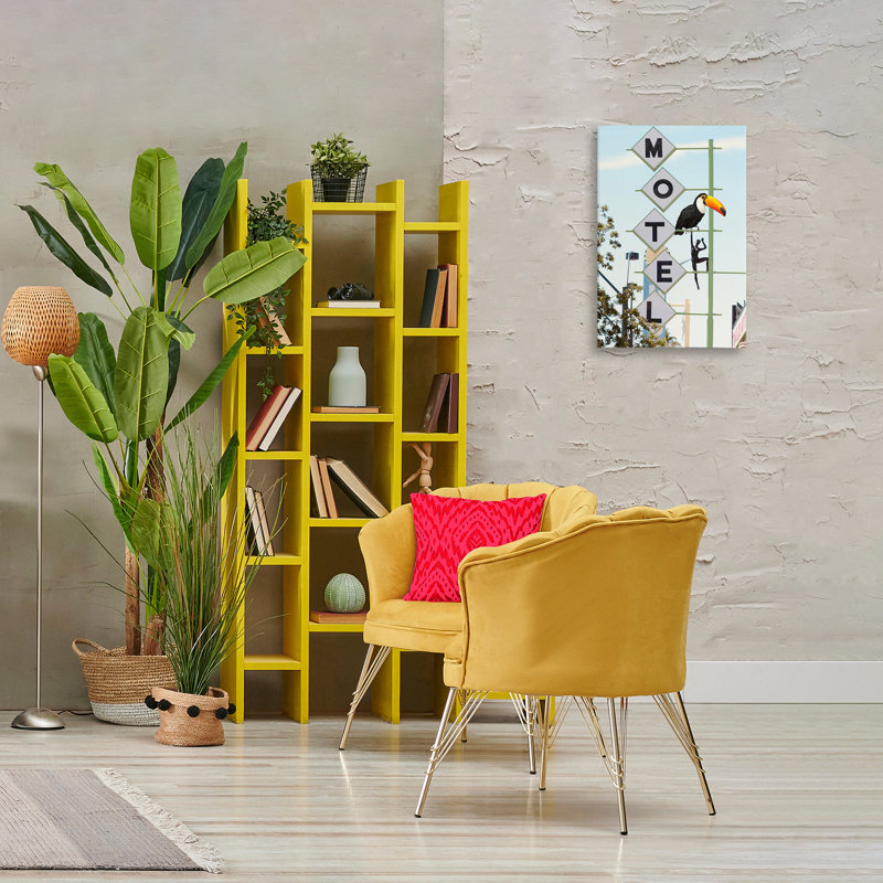 Toucan sur toile, signée Ashley Singleton, H 24 po x l 16 po