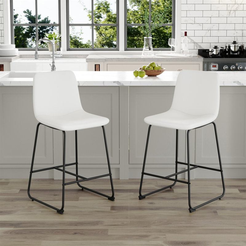 Set Of 2 Modern Minimalist Style PU Material Bar Stools -White, Suitable For Kitchen, Bar, And Modern Home Design, With Product Dimensions Of 17.7*14.5*37 Inches.