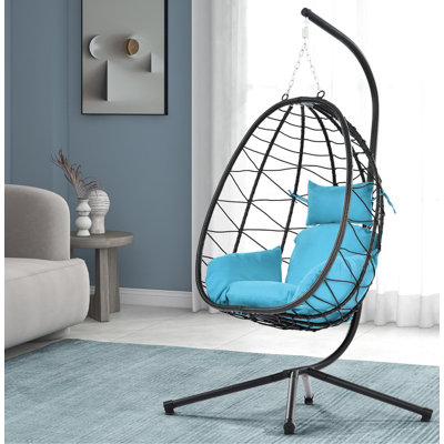 Transformez votre espace avec un confort ultime! Cette chaise à œufs avec support est un chef-d'œuvre polyvalent, parfait pour les espaces intérieurs et extérieurs.