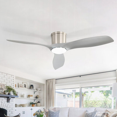 Ventilateur de plafond intelligent de 52 pouces avec lumière, télécommande et 3 pales en ABS gris, DEL à intensité variable de 18 W pour les maisons modernes