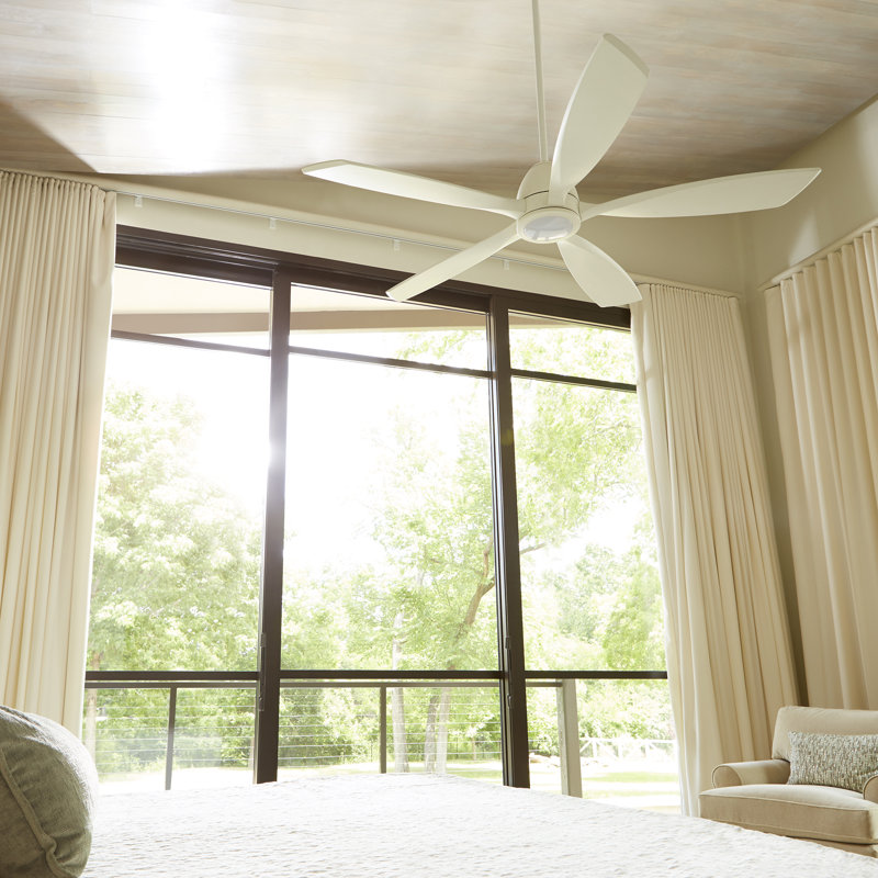 Ventilateur de plafond standard à 5 pales 56 po avec ensemble d’éclairage Ximena, Blanc studio