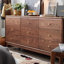 Armoire d'appoint en noyer massif