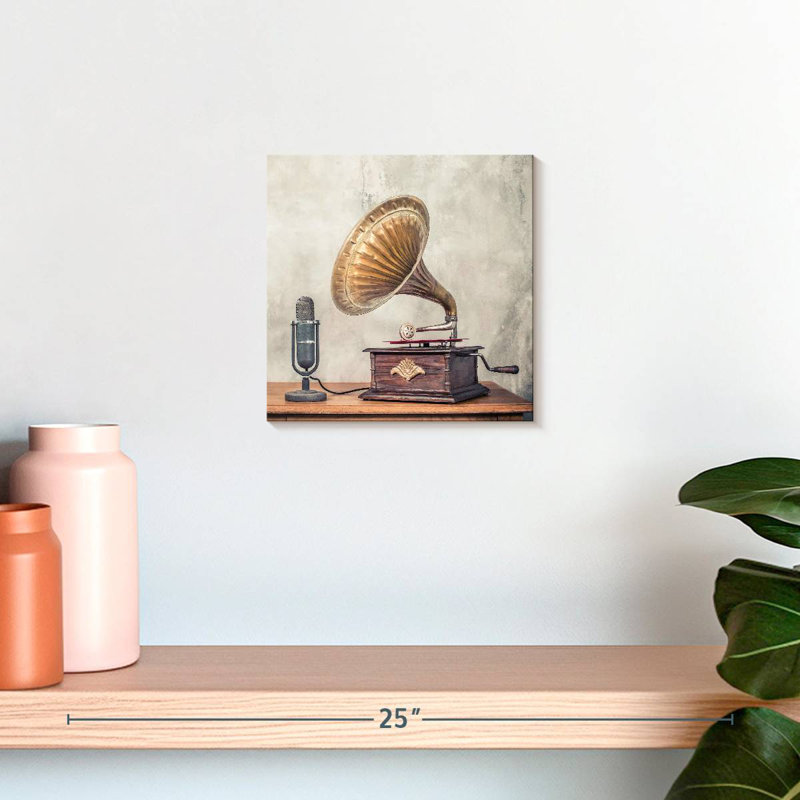 Abarca micro et Gramophone, H 10 po x l 10 po