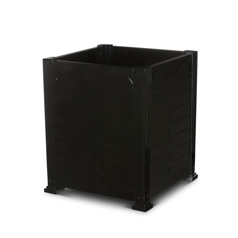 Bay Lake Garden Small Planter, Jet Black