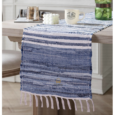 TABLE-RUNNER