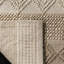 Tapis en laine et coton beige et ivoire à motif géométrique tissé à plat à la main Winchester-56515971