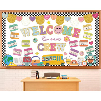 Ensemble de babillards Welcome Back To School - Décorations de salle de classe rétro «Welcome To Our Crew» avec étiquettes de nom Boho Groovy pour décor préscolaire, de chambre de bébé, de mur et de porte