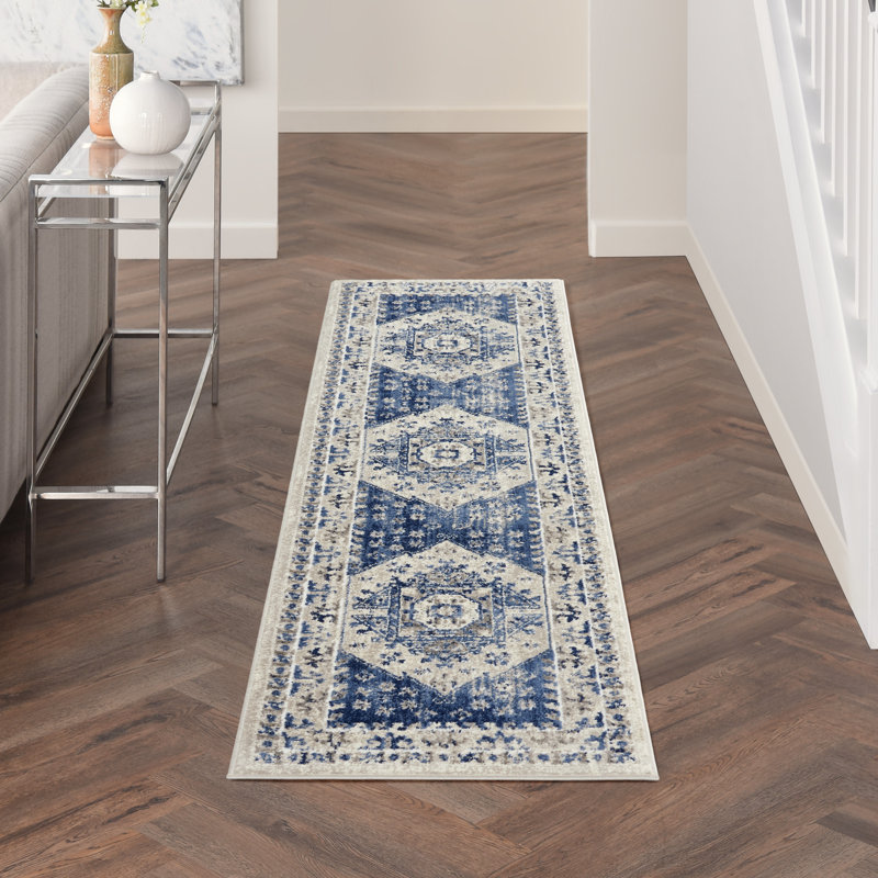 Shai Oriental Indoor Rug, Runner 2'2" x 7'6"