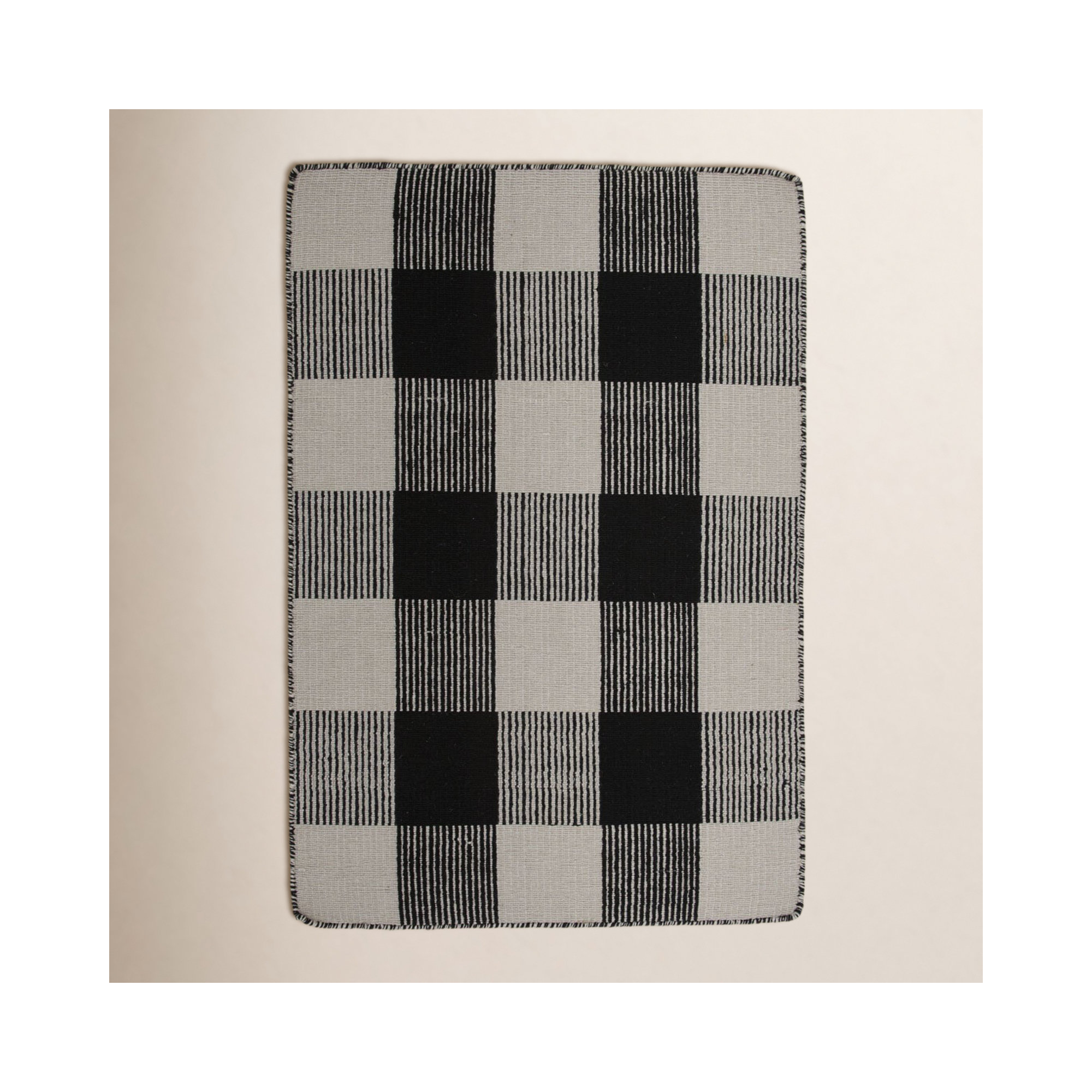 Charliss Gingham Machine Woven Flatweave Shag Wool Area Rug, Rectangle 3' x 5', Light Gray/Black