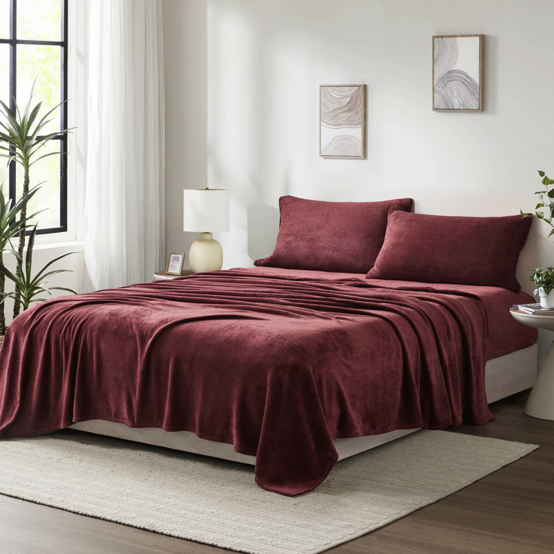 Drap-housse 4 pièces bourgogne - 100%, doux et apaisant, brossé deux fois pour un éclat de velours, livré avec un drap plat, 2 taies d'oreiller