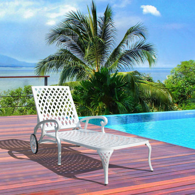 Aluminum Cast Lounge Chair with Adjustable Backrest