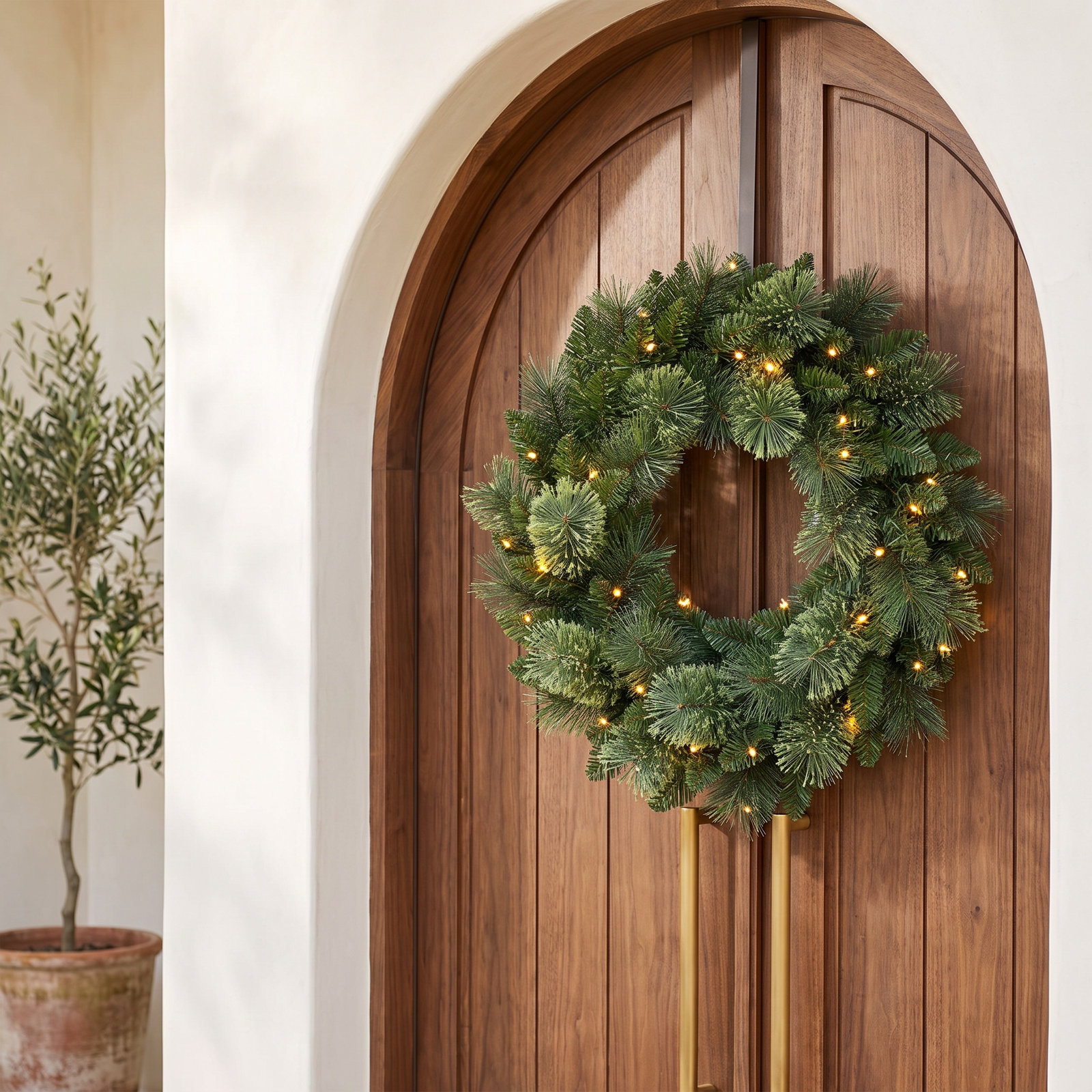 24'' Faux Pine Lighted Wreath