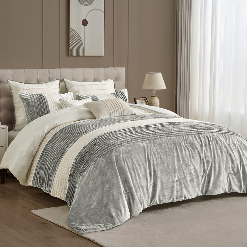 Wonderful Luxurious 3-Piece Quilt Set Faux Silk Elegant Pin Tuck Patchwork Design, Silver Patchwork