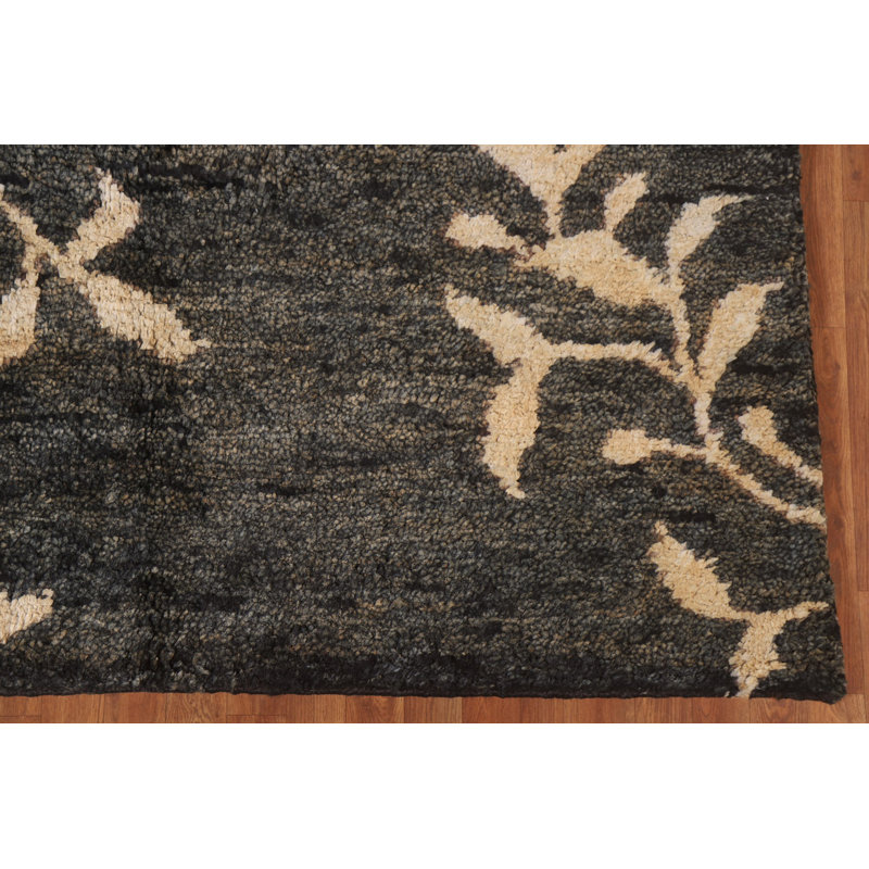 Tapis noir imprimé nature 7 x 7