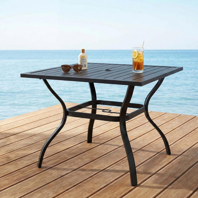 Table de bistro en métal et acier