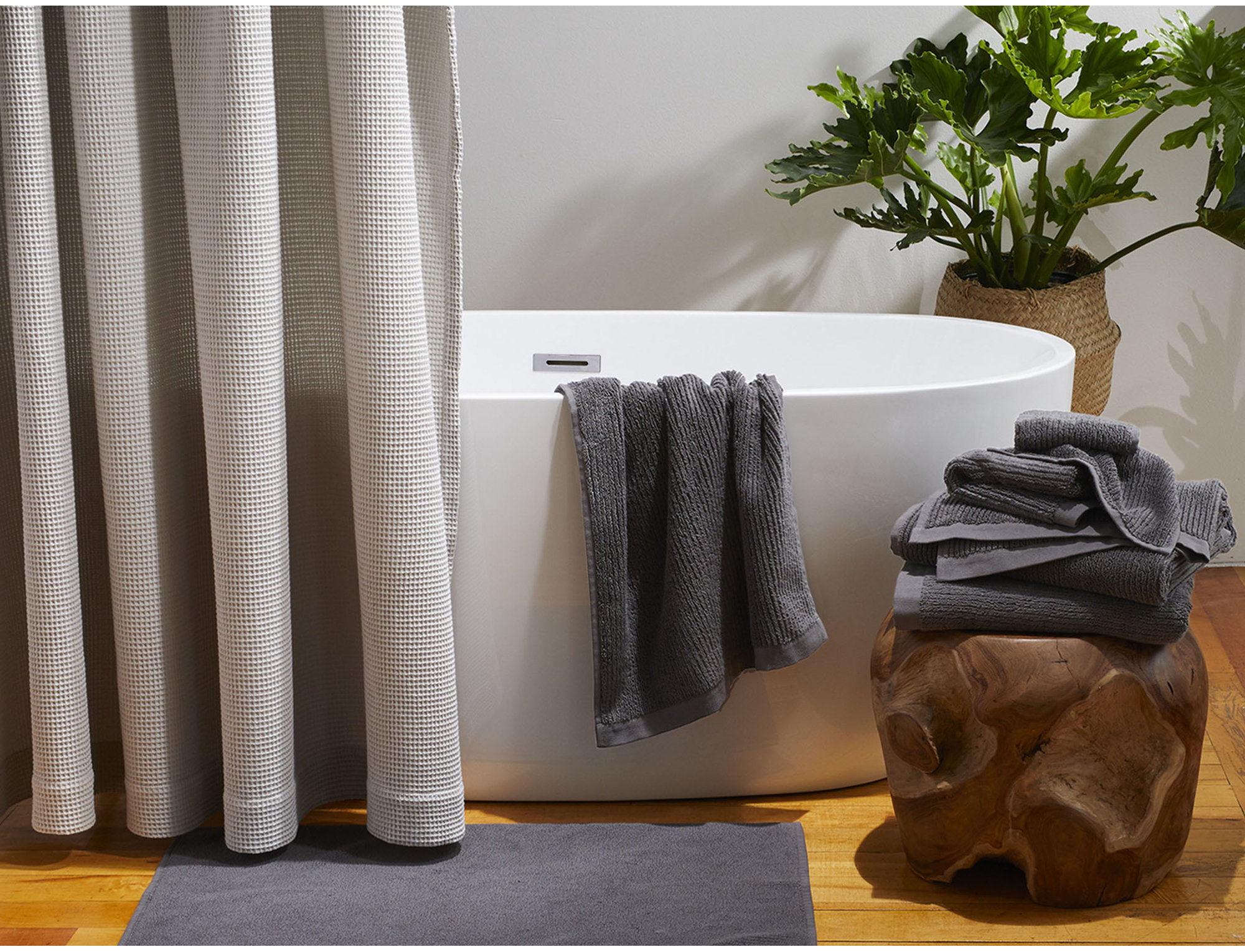 Temescal Organic Ribbed Bath Mat - Thumbnail 2